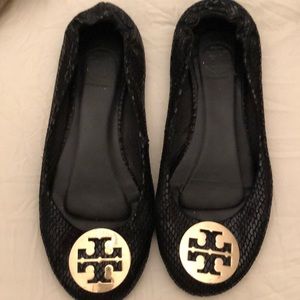 Tory Burch skin flats